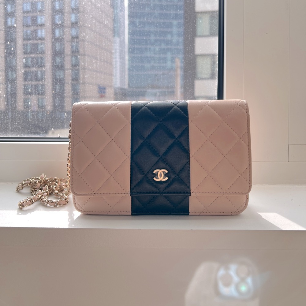 SOLD Chanel 22 Cruise Bicolor Classic Wallet on Chain WOC beige and black